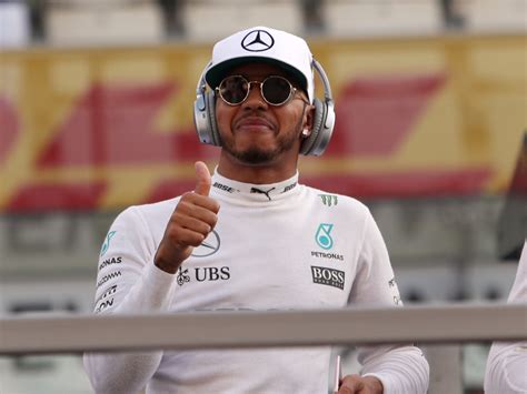 lewis hamilton mercedes contract offer